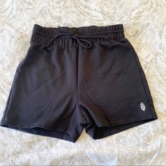 FREE PEOPLE Movement Sunny Set Black Coordinating 2 Piece Set Small NEW NWT - Picture 9 of 15